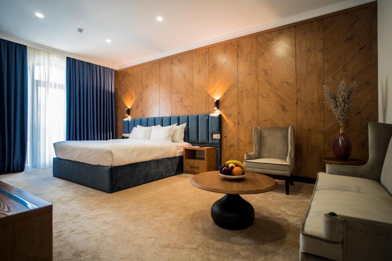 Oscar Boutique Hotel 塔什干 外观 照片